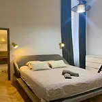 130 M2 A Proximite Et Cathedrale Аяччо