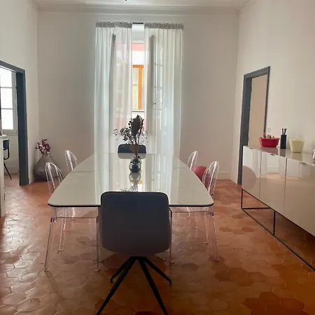 130 M2 A Proximite Et Cathedrale *