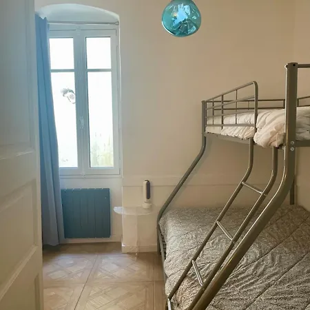 130 M2 à Proximité Et Cathédrale * Ajaccio (Corsica)