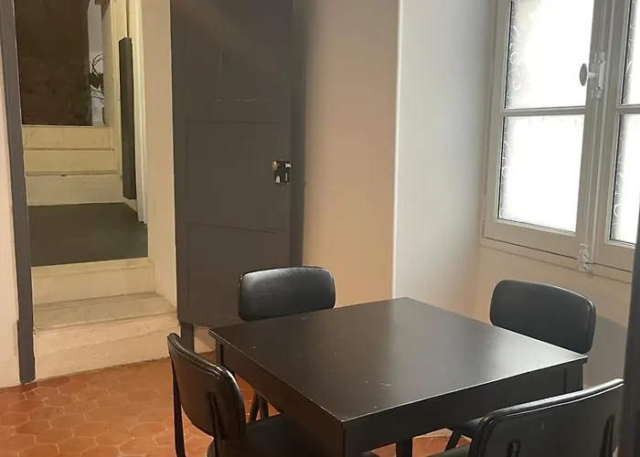 130 M2 à Proximité Et Cathédrale Appartement *