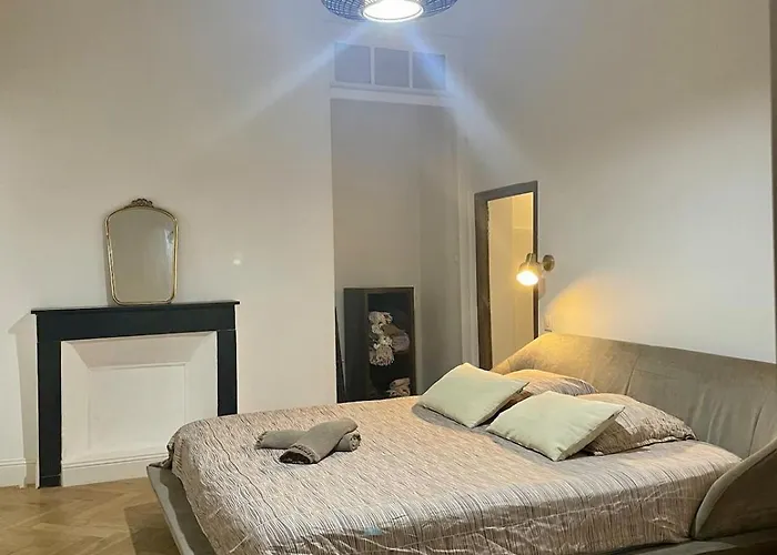 130 M2 à Proximité Et Cathédrale *